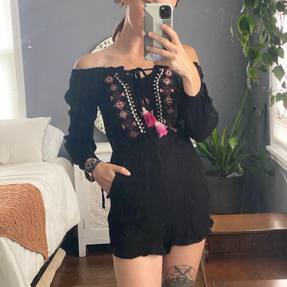 Off the shoulder romper - Picture 3 of 8
